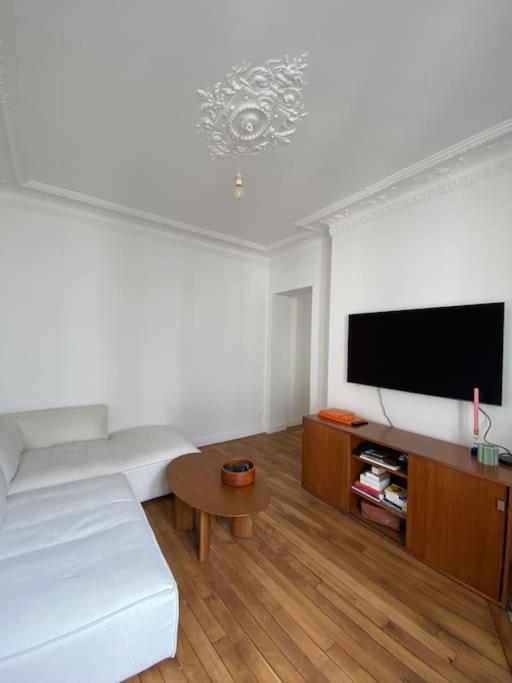 1 Bedroom In Montmartre * Parijs